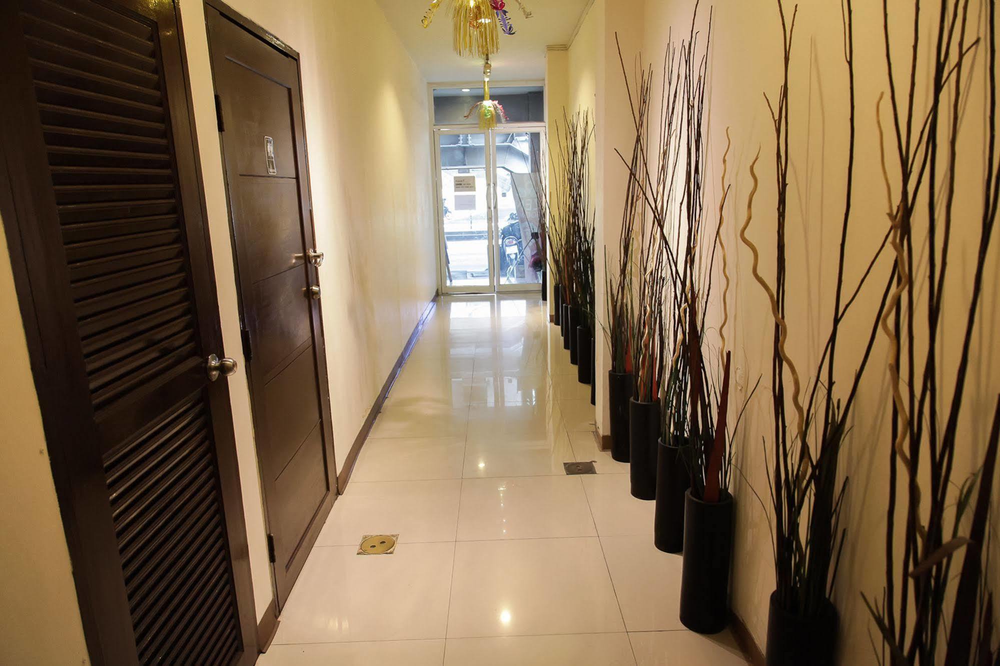 Khách sạn Zen Mix Prakanong Bangkok